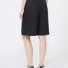 Bermudas compridas em lona de linho, pretas Bermudas compridas em lona de linho, pretas