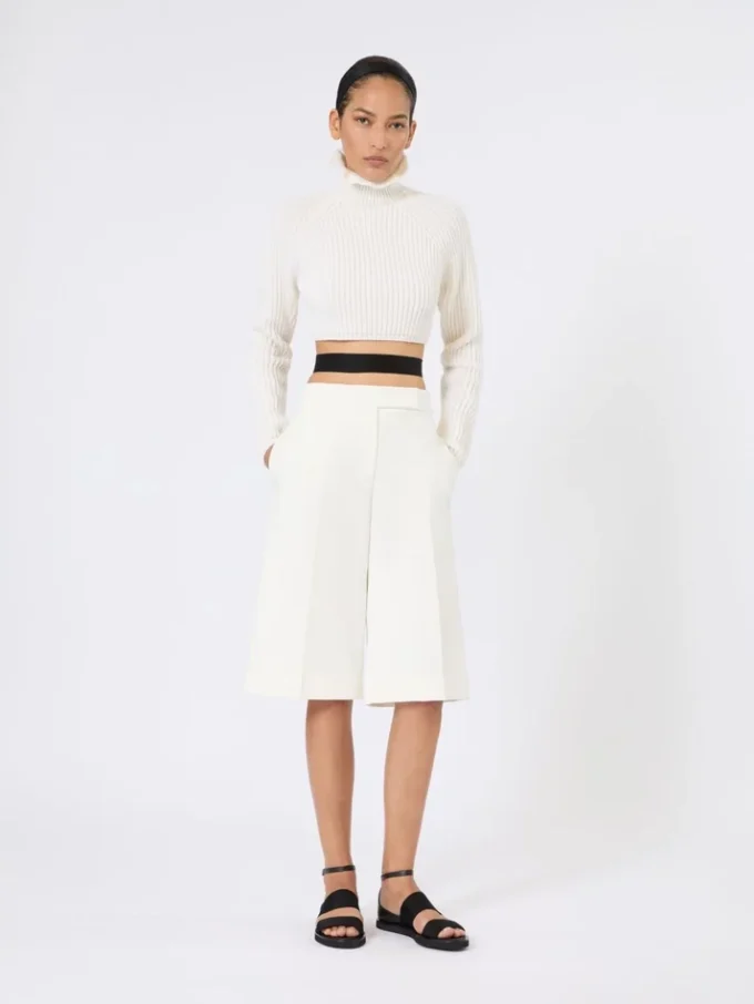 Bermudas em jersey de crepe de viscose, branco Bermudas em jersey de crepe de viscose, branco