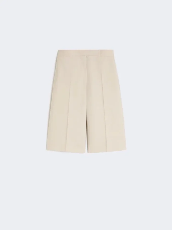 Bermudas em lona de lã, mohair e seda, cor areia Bermudas em lona de lã, mohair e seda, cor areia