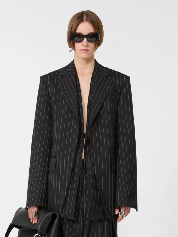 Blazer de gabardine às riscas, preto Blazer de gabardine às riscas, preto