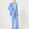 Blazer justo em crepe de lã, azul claro Blazer justo em crepe de lã, azul claro