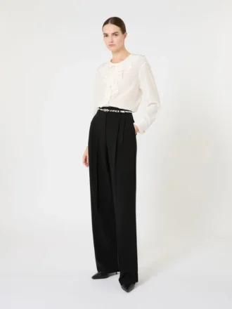 Blusa de seda com folhos, seda