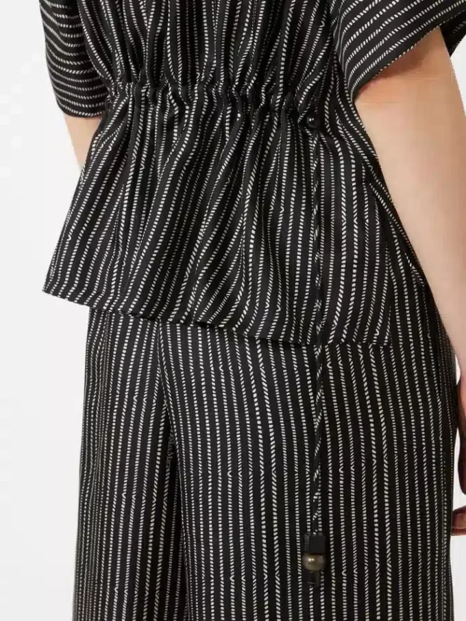 Blusa de seda estampada, preto e branco Blusa de seda estampada, preto e branco
