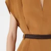 Blusa em cady com folhos, cor caramelo Blusa em cady com folhos, cor caramelo