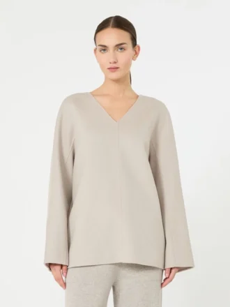 Blusa em tecido de lã, bege
