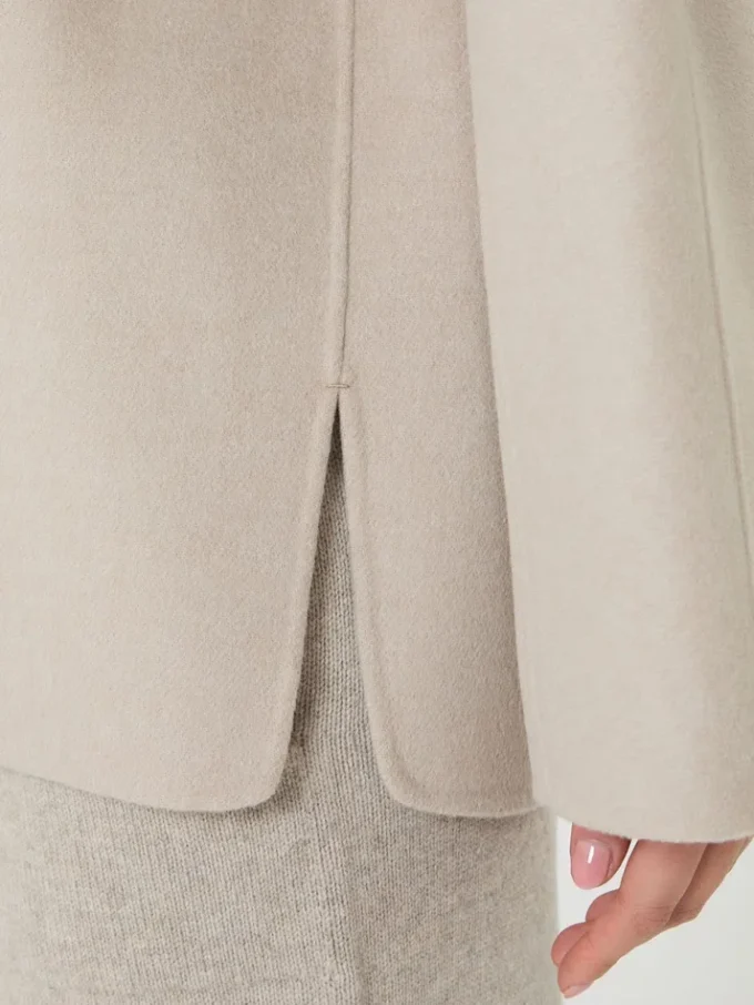 Blusa em tecido de lã, bege Blusa em tecido de lã, bege