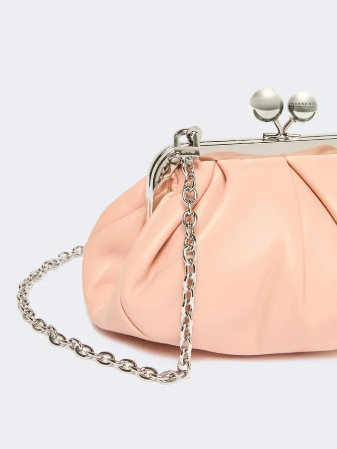Bolsa Pasticcino pequena em pele de carneiro, rosa antigo Bolsa Pasticcino pequena em pele de carneiro, rosa antigo