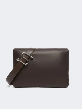 Bolsa Soffy acolchoada em pele napa, cor cacau