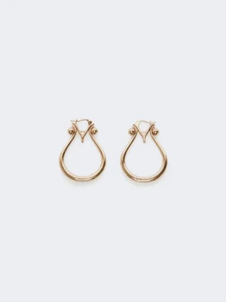 Brincos com monograma em metal dourado Brincos com monograma em metal dourado