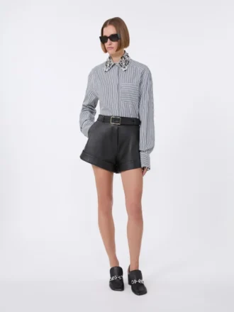 Camisa curta de popeline às riscas, preta
