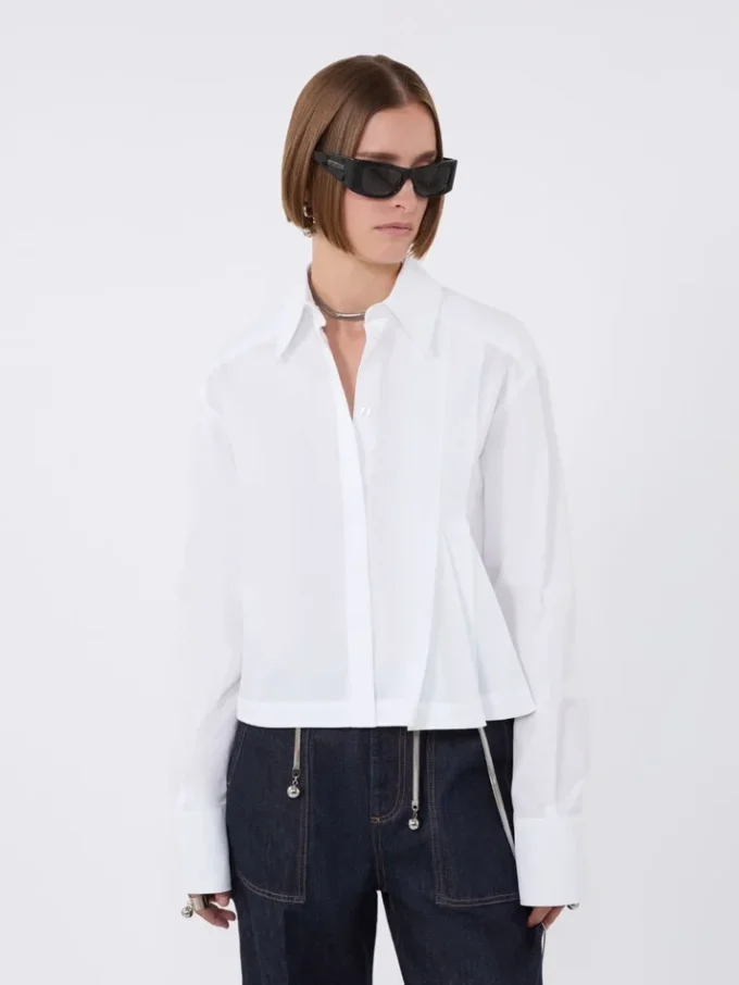 Camisa curta em popeline com pregas assimétricas, branco óptico