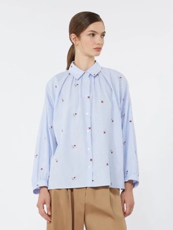 Camisa de popeline com bordados, azul claro