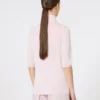 Camisola de gola alta em malha lisa de lã, cor-de-rosa Camisola de gola alta em malha lisa de lã, cor-de-rosa