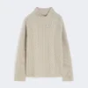 Camisola de gola alta em malha trançada de lã e caxemira, branca Camisola de gola alta em malha trançada de lã e caxemira, branca