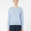 Camisola de gola redonda em fio de linho, azul-celeste Camisola de gola redonda em fio de linho, azul-celeste