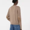 Camisola de lã e caxemira com detalhes em remendos, cor camelo Camisola de lã e caxemira com detalhes em remendos, cor camelo
