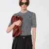 Camisola de malha de viscose de manga curta, branca e preta Camisola de malha de viscose de manga curta, branca e preta