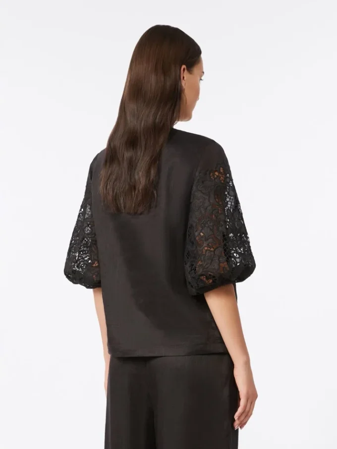 Camisola em gaze de rami e bordado inglês, preta Camisola em gaze de rami e bordado inglês, preta
