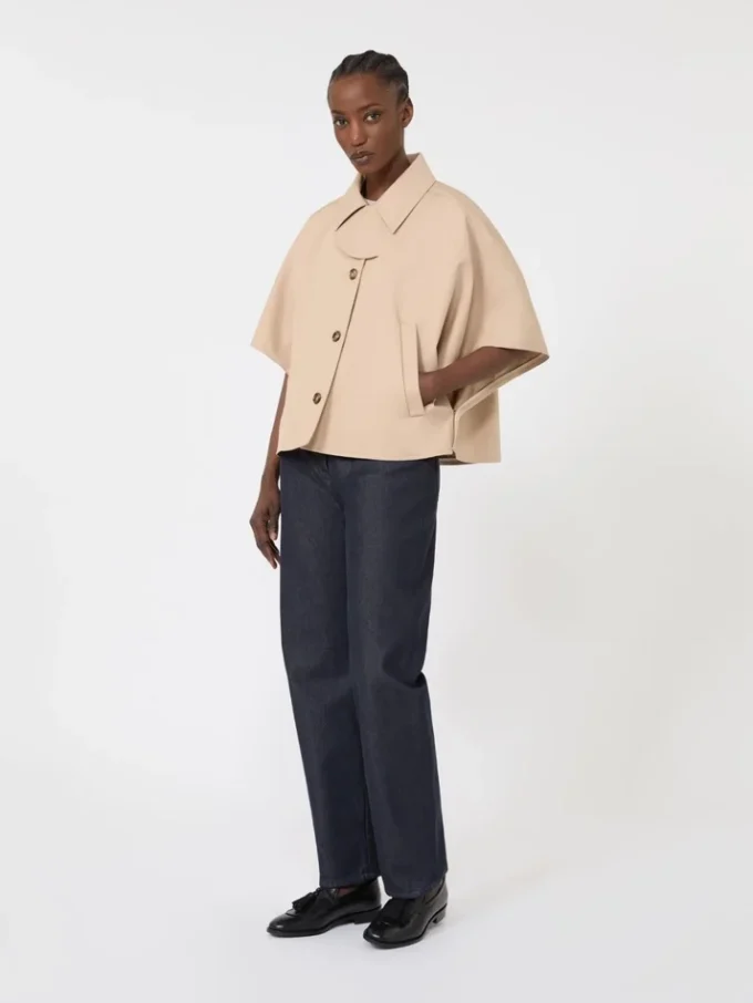 Capa em gabardine repelente à água, albino
