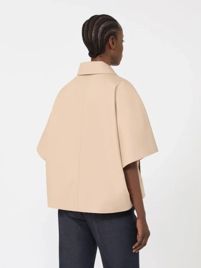 Capa em gabardine repelente à água, albino