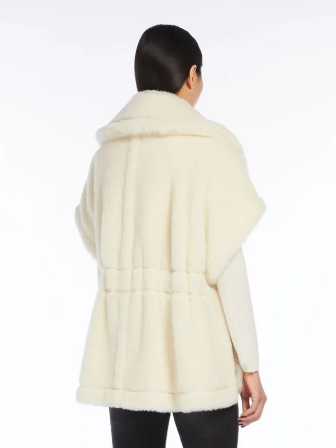 Capa em tecido de alpaca e lã teddy, branco óptico Capa em tecido de alpaca e lã teddy, branco óptico