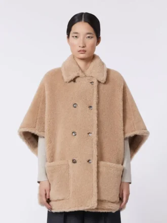 Capa em tecido teddy de alpaca e caxemira, bege