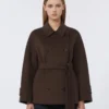 Casaco curto de Pure Wool com botões duplos, cor chocolate Casaco curto de Pure Wool com botões duplos, cor chocolate