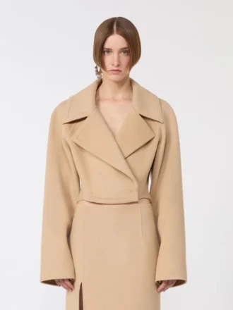Casaco curto de Pure Wool, cor caramelo