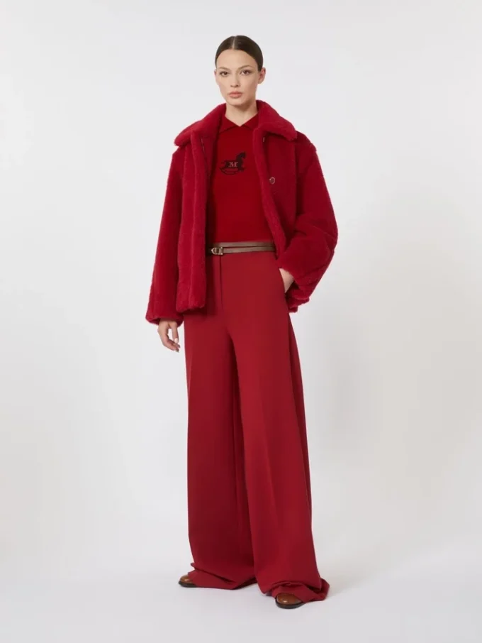 Casaco curto estilo teddy em alpaca e lã, vermelho Casaco curto estilo teddy em alpaca e lã, vermelho