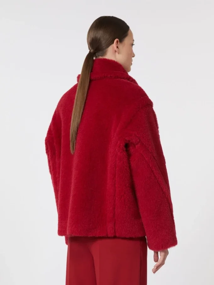 Casaco curto estilo teddy em alpaca e lã, vermelho Casaco curto estilo teddy em alpaca e lã, vermelho