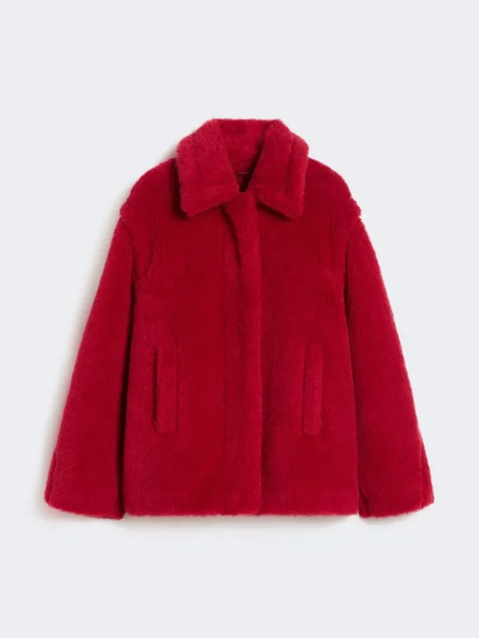 Casaco curto estilo teddy em alpaca e lã, vermelho Casaco curto estilo teddy em alpaca e lã, vermelho