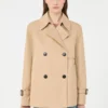 Casaco curto tipo trench coat em gabardine repelente à água, bege Casaco curto tipo trench coat em gabardine repelente à água, bege