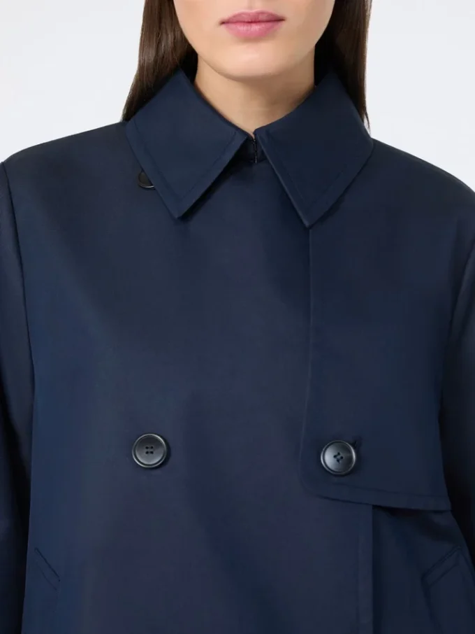Casaco curto tipo trench em gabardine repelente à água, azul-marinho Casaco curto tipo trench em gabardine repelente à água, azul-marinho