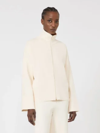 Casaco de malha em crepe de viscose, cor marfim Casaco de malha em crepe de viscose, cor marfim