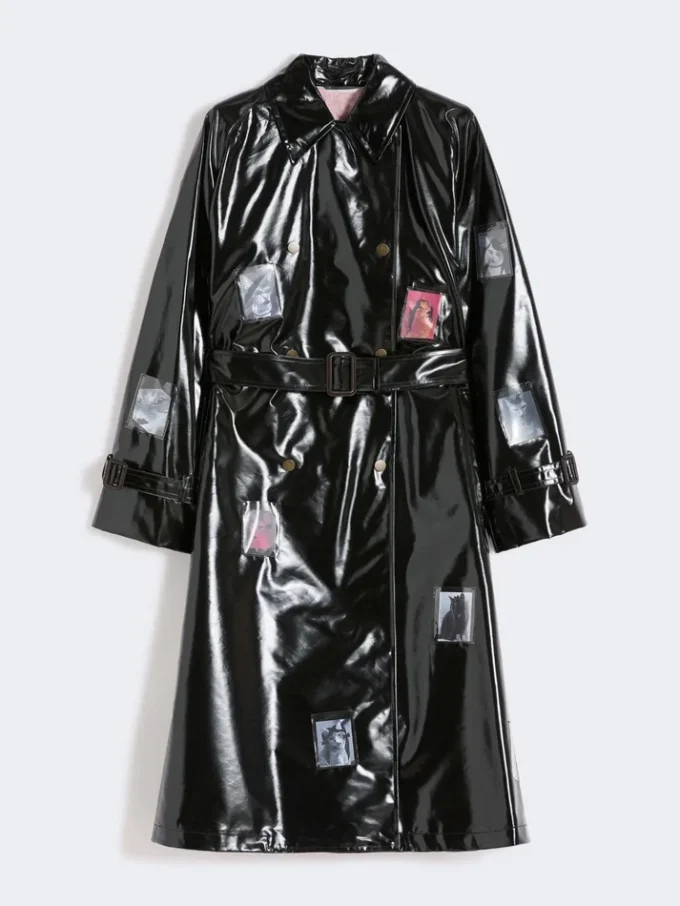 Casaco midi tipo trench em gabardina com efeito vinil, preto