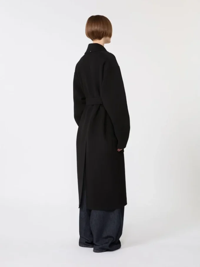 Casaco-roupão em Pure Wool, preto Casaco-roupão em Pure Wool, preto