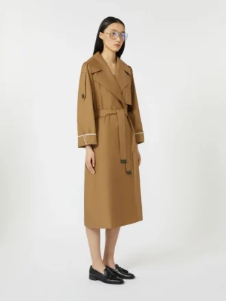 Casaco trench oversized em sarja repelente à água, castanho
