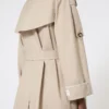 Casaco trench oversized em sarja repelente à água, cor areia