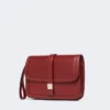 Clutch em pele lisa, cor bordô Clutch em pele lisa, cor bordô
