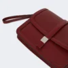 Clutch em pele lisa, cor bordô Clutch em pele lisa, cor bordô