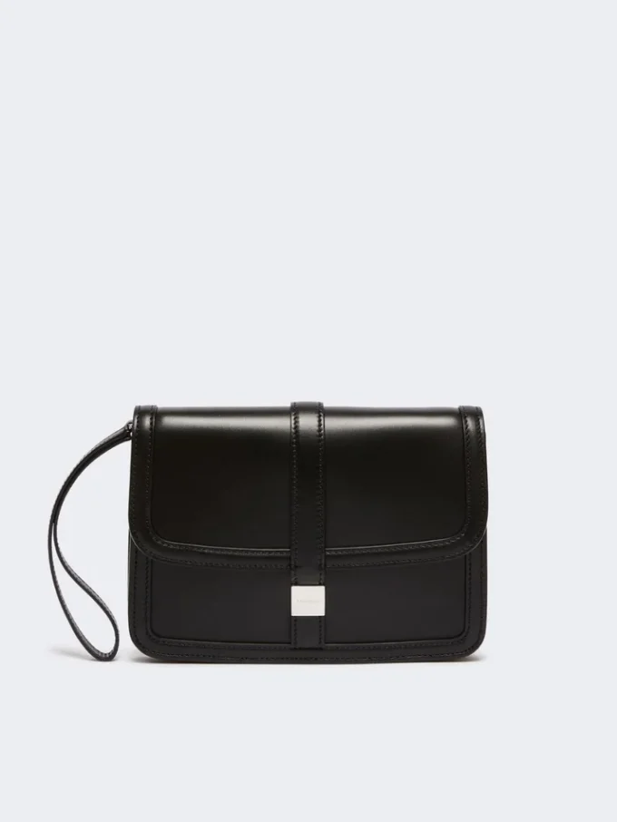 Clutch em pele lisa, preta