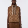 Colete acolchoado em lona de nylon repelente à água, cor caramelo Colete acolchoado em lona de nylon repelente à água, cor caramelo