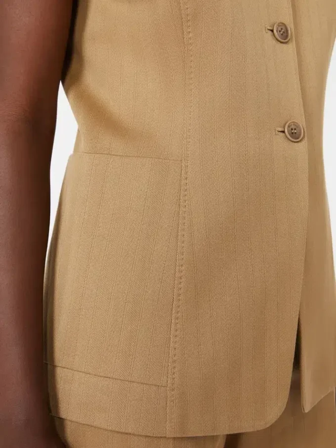 Colete em jersey jacquard às riscas, cor deserto Colete em jersey jacquard às riscas, cor deserto