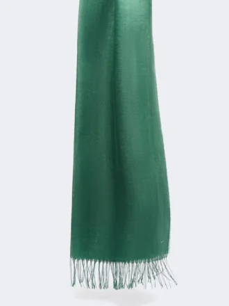 Estola de linho com franjas, verde salva