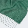 Estola de linho com franjas, verde salva Estola de linho com franjas, verde salva