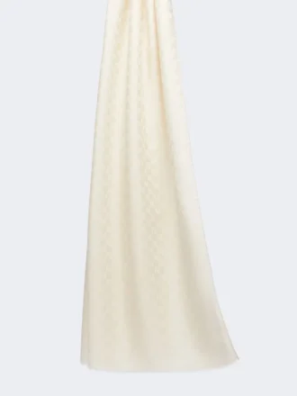 Estola em jacquard de lã, algodão e seda, cor marfim Estola em jacquard de lã, algodão e seda, cor marfim