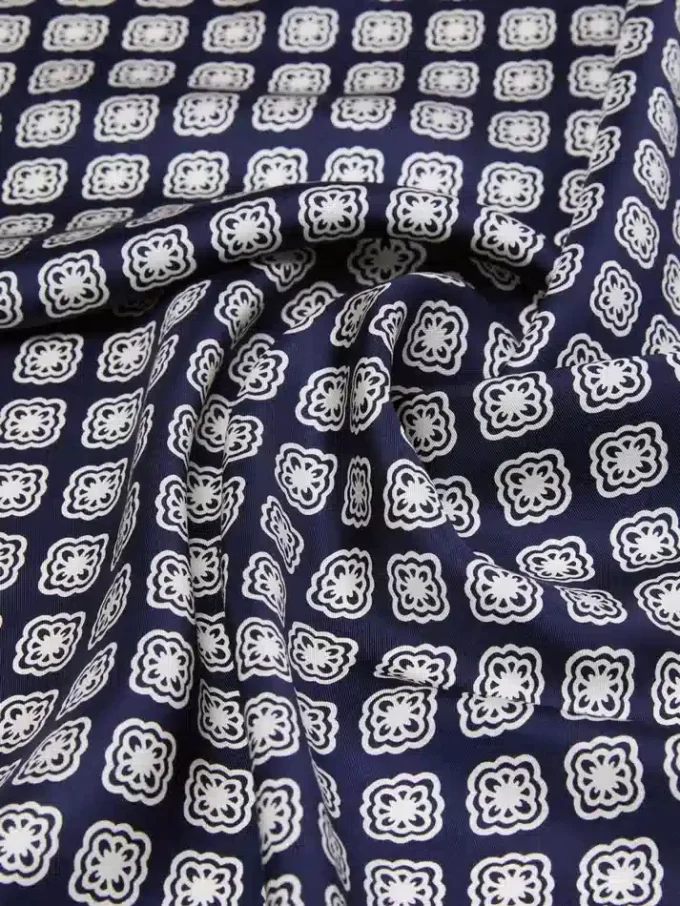 Foulard de seda estampado, cor lama