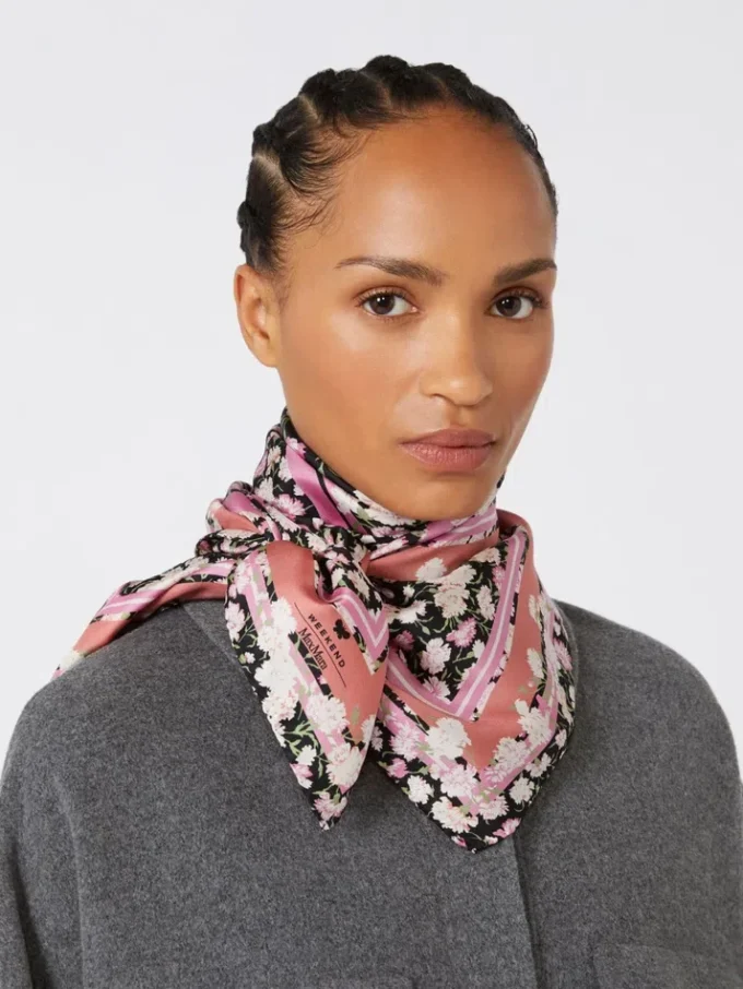 Foulard em sarja de seda estampada, rosa Foulard em sarja de seda estampada, rosa