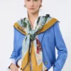 Lenço oversized em seda e lã estampadas, mostarda Lenço oversized em seda e lã estampadas, mostarda