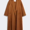 Ludmilla Coat, tabaco